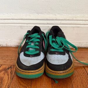 Nike Kids Black and Teal Sneakers